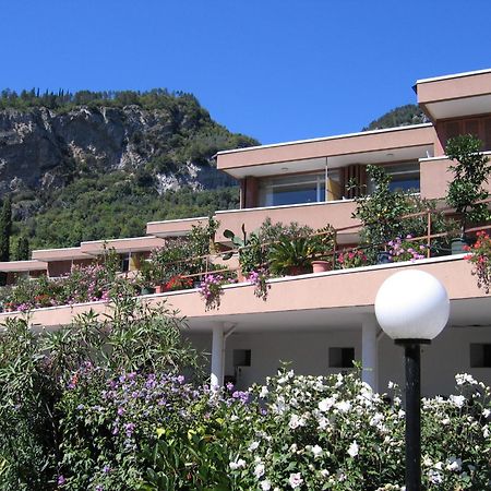 Residence Cascata Varone Riva del Garda Bagian luar foto